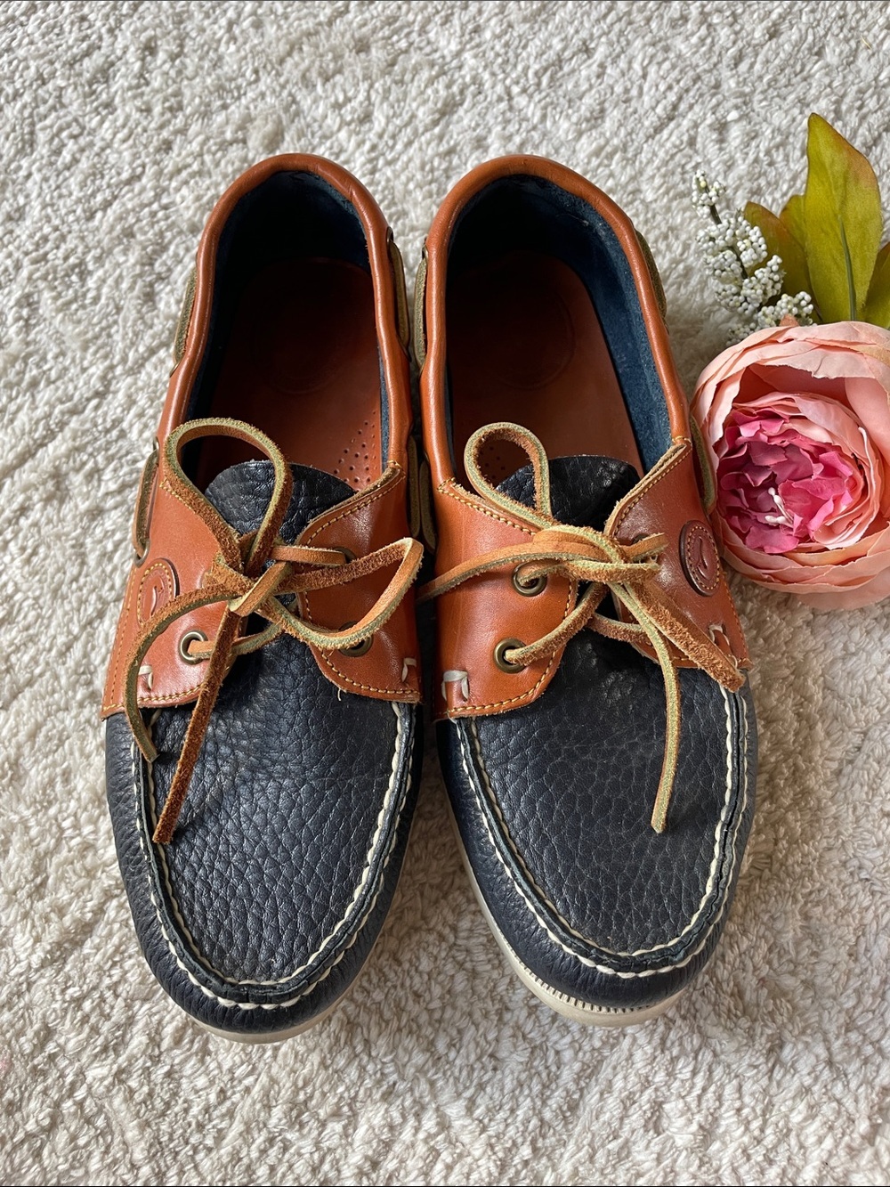 Dooney & Bourke Regatta Classic Leather Boat Sneakers Shoes